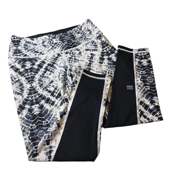 Victoria’s Secret Knockout Tie-dye Tight Legging Capri Small - Picture 2 of 6